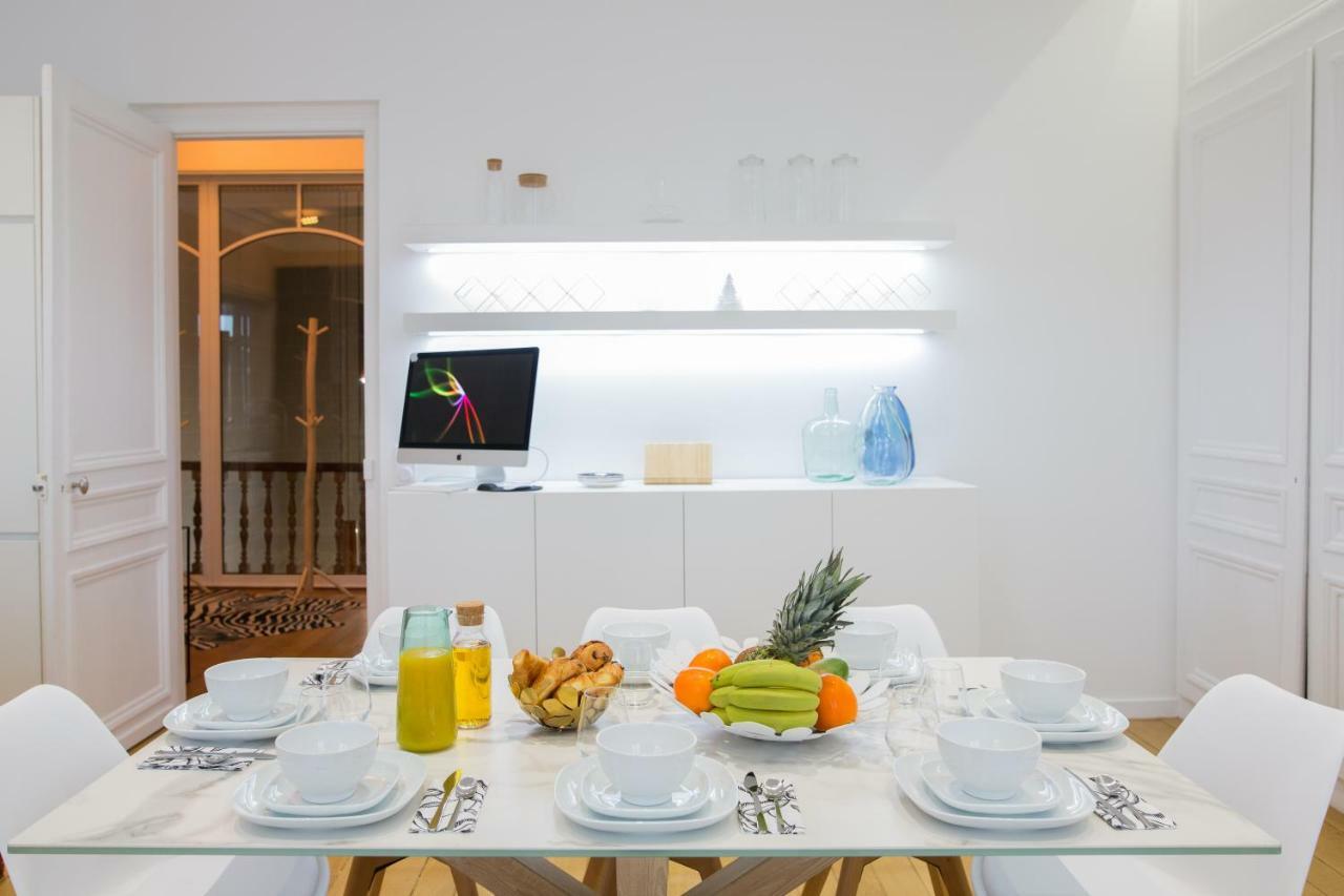 Luxueux Logement Bourgeois De 250 M2 Climatise Lille Luaran gambar